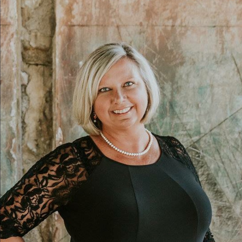 Meet your Posher, Christy